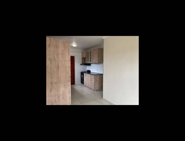 3 BEDROOM HOUSE FOR SALE IN RIVERSIDE VIEW EXT 35